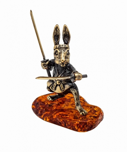 Hare Samurai with swords 1RFOJ3