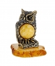 Bird Owl on a stump with a ball CL5R6O