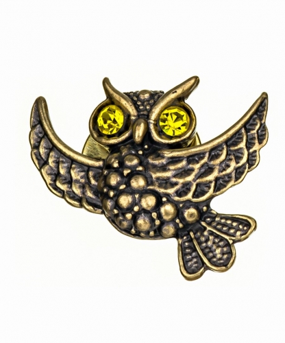 Brooch Owl flying QC9I8G