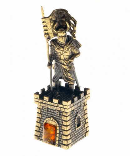 Bell Fortress with a knight standard bearer 40ABWP