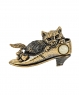 Brooch Cat in his favorite shoe H89LZ4